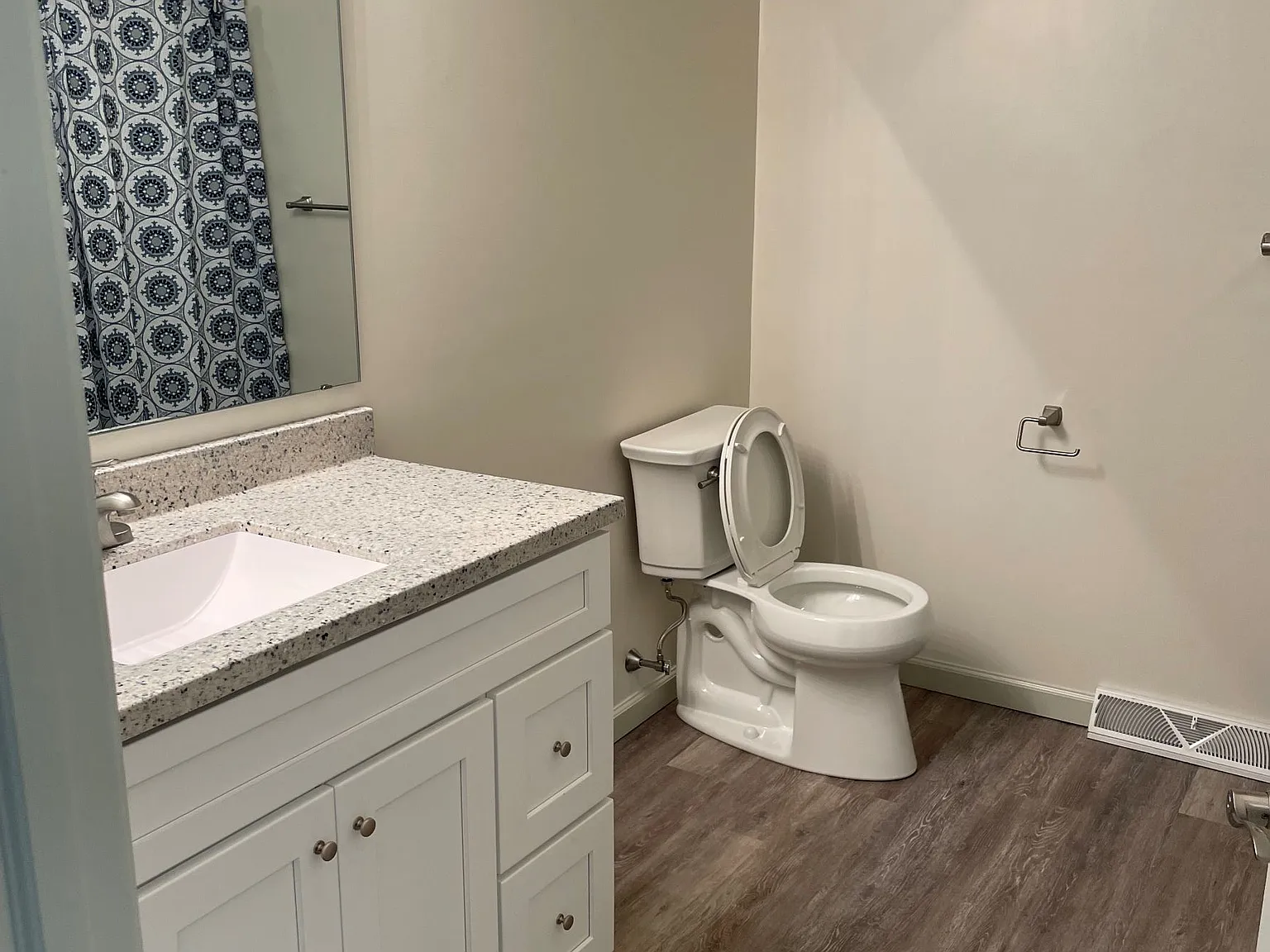 903 Morgantown Rd — Photo 4