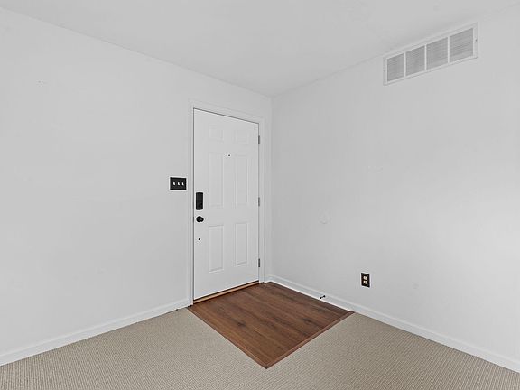 5th image of 1117 Turkey Foot Rd APT 2