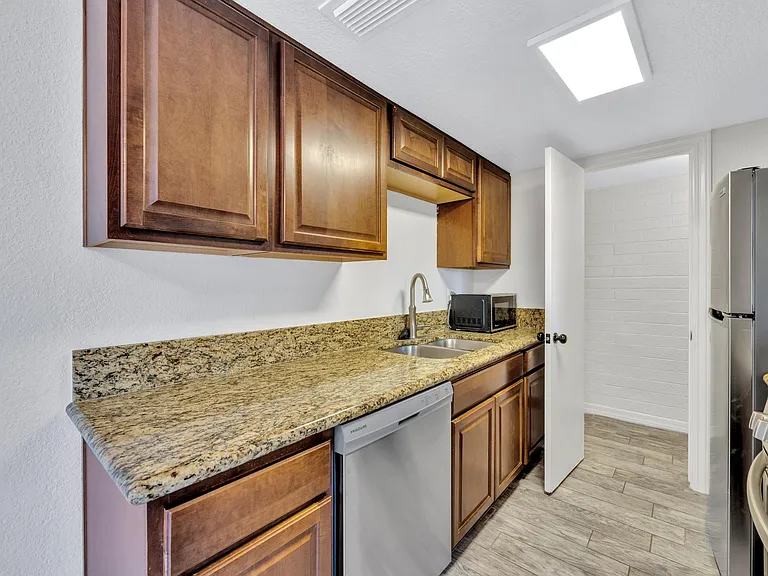 5307 W Sheena Dr — Photo 9