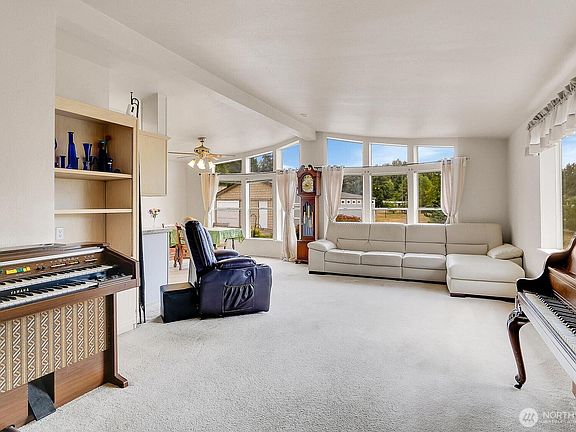 2nd image of 18425 NE 95th Street #43