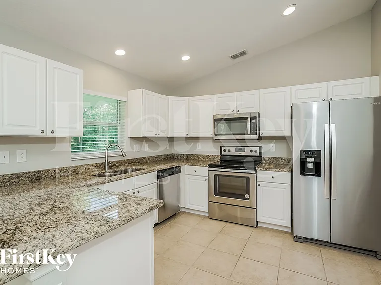 3595 Gillot Blvd — Photo 5