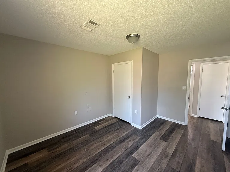 137 Schley Cir — Photo 13