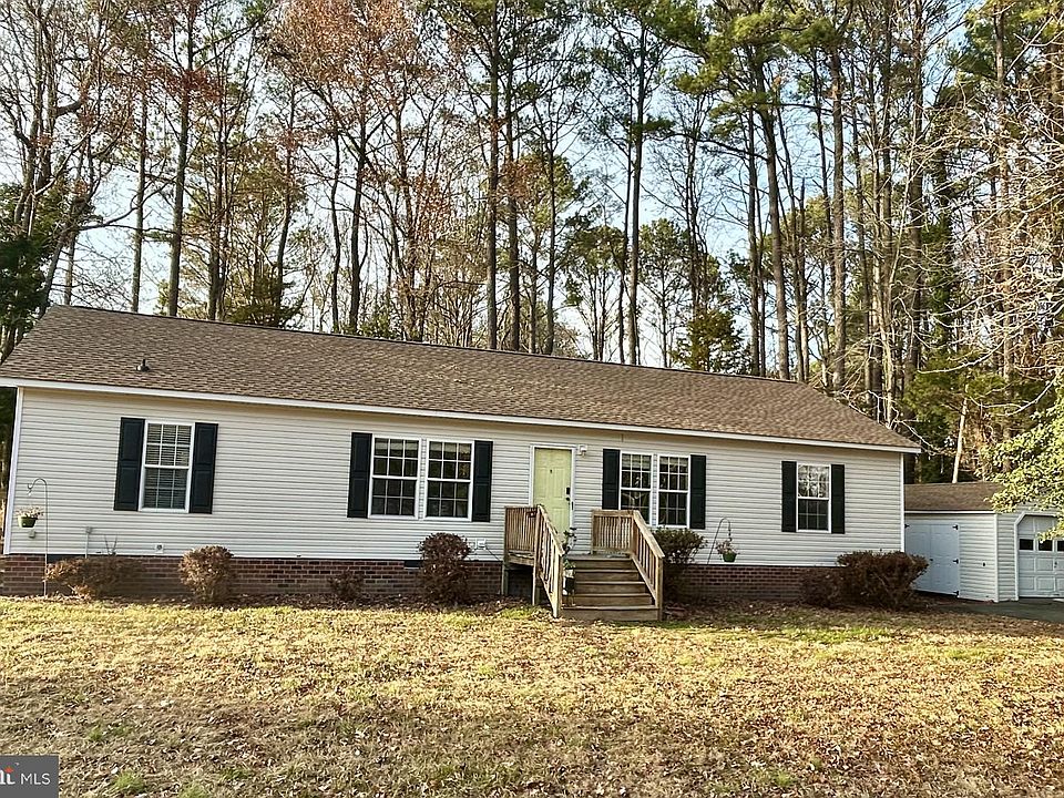 1st image of 943 Presley Creek Dr