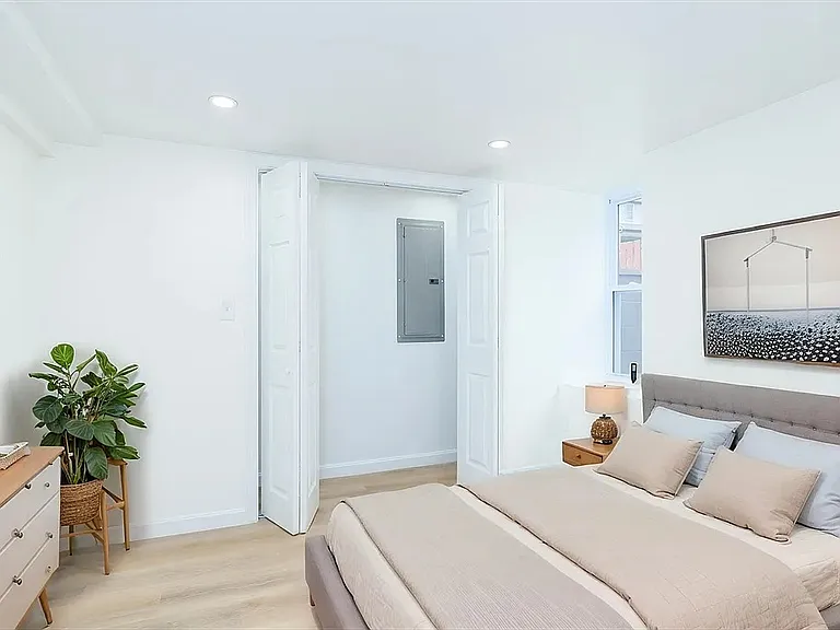 71 Henshaw St #2 — Photo 9