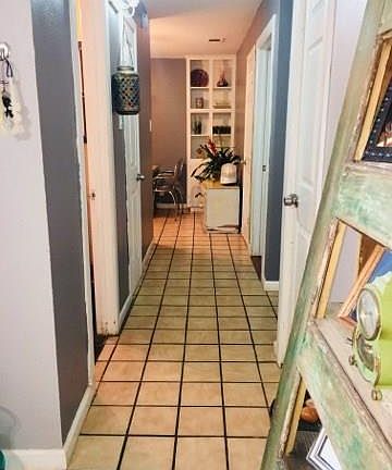 3rd image of 1012 Vaquero St
