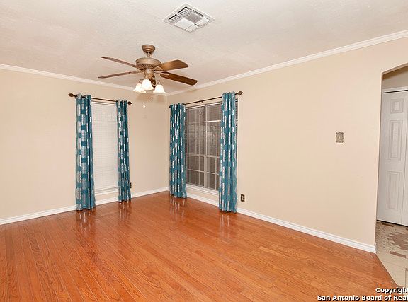 4th image of 3007 Woodsage Dr