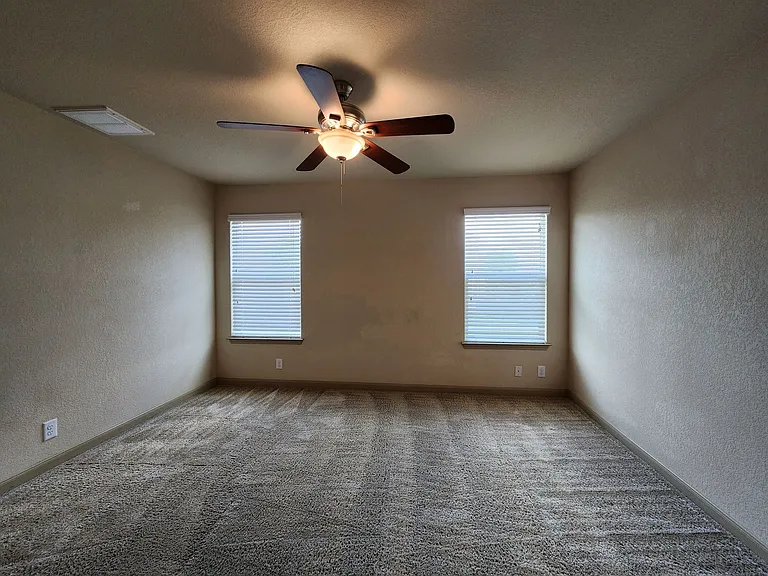 789 Great Oaks Dr — Photo 8