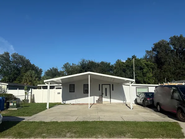 5605 Golden Dr, Tampa, FL 33634