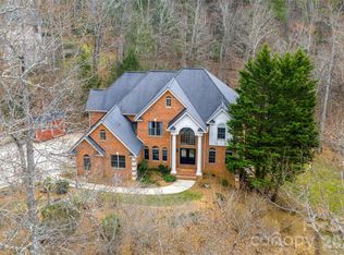39 Windover Dr, Asheville, NC 28803