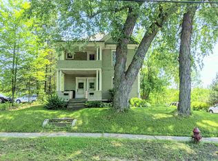 310 Pleasant St, St Johnsbury, VT 05819