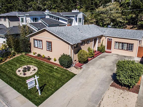 3rd image of 2806 Fleetwood Dr