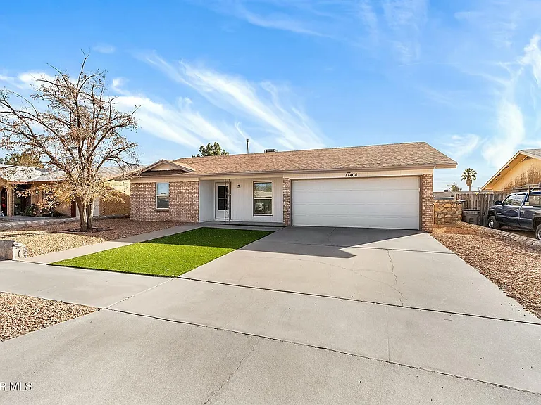 11404 Bunky Henry Ln — Photo 2