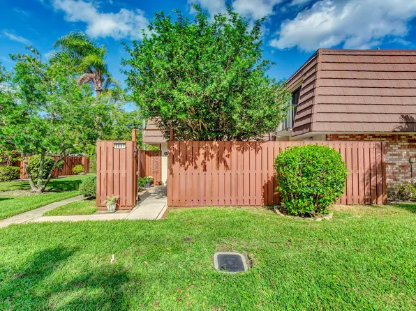 3897 Louis Drive, Lake Worth, FL 33461