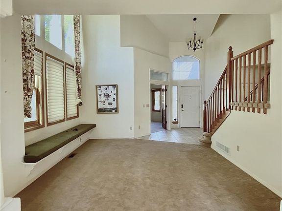 5th image of 11106 Livingston Dr
