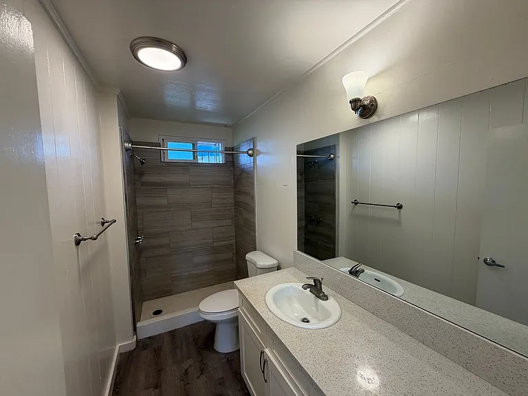 2048 S Beretania St — Photo 7