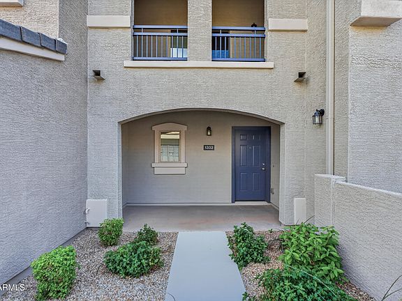4th image of 2150 W Alameda Road #1332
