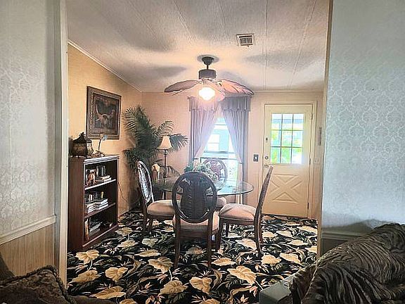 5th image of 4667 Yacht Ave #86