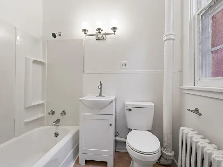519 23rd St #2 — Photo 9