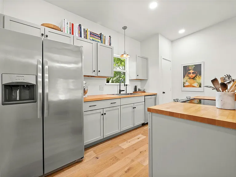 602 Persimmon St — Photo 8