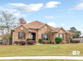 9820 Richmond Dr N, Mobile, AL 36695