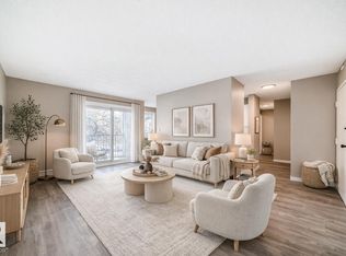 Fairways South, Edmonton, AB T6J 3V6