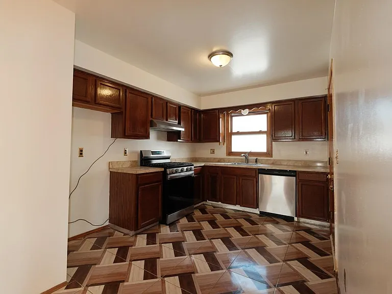 1137 Dill Ave #2 — Photo 9