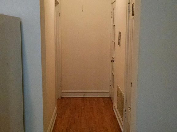 5th image of 2055 W North Ave APT 2