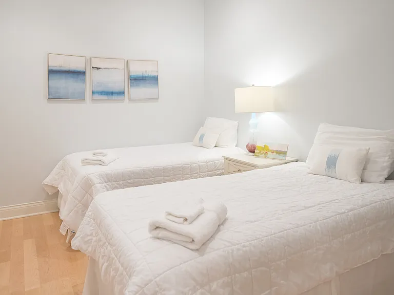 917 W Savidge St #27 — Photo 15