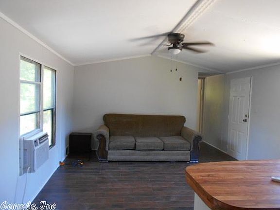 2nd image of 127 Lindy Cir