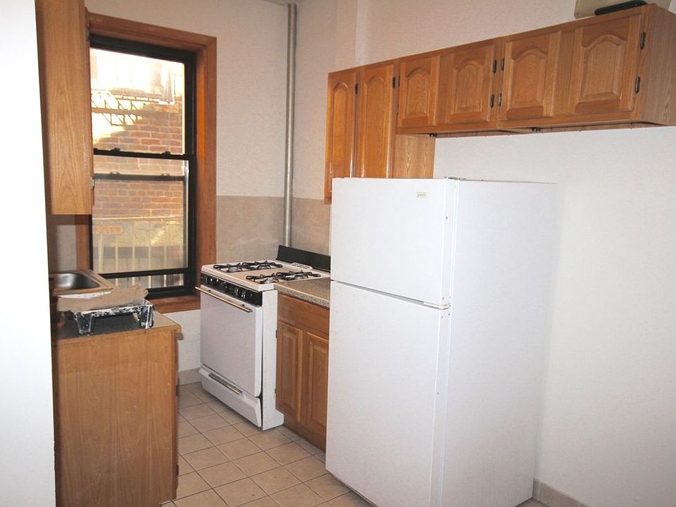 1st image of 40 Wyckoff St APT 19