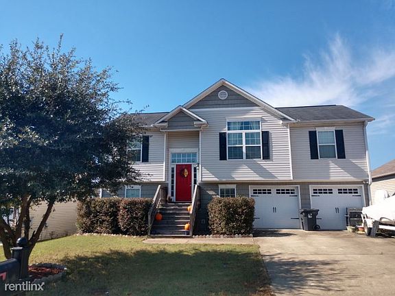 3rd image of 2807 Nancy Dr