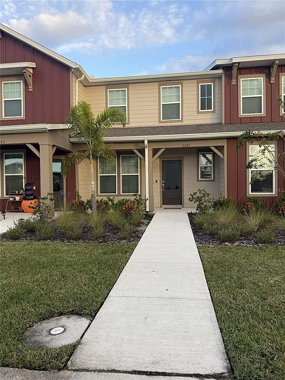 3 bed, 2.5 bath, 1548 sqft, $2,200 — Photo 2