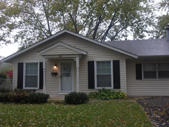 22110 Brookwood Dr, Sauk Village, IL 60411