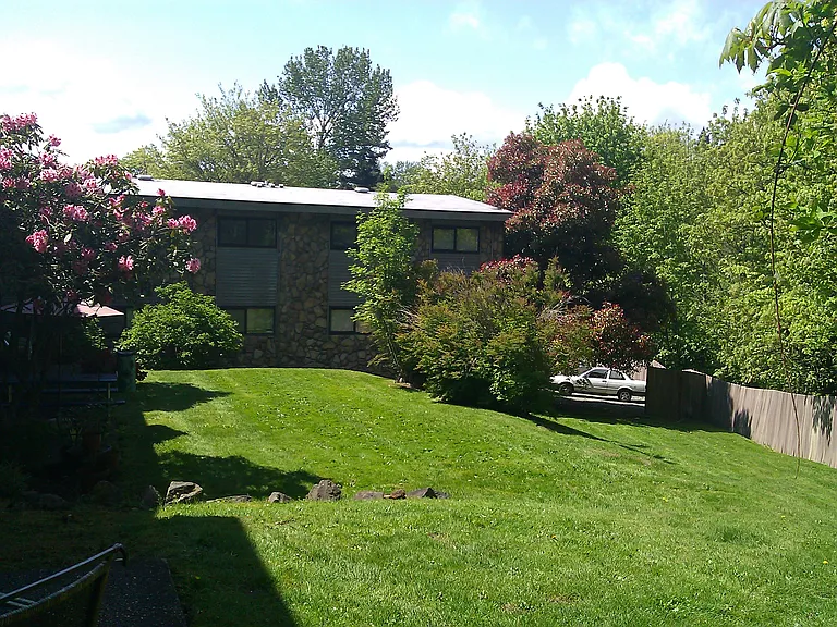 Villa Des Moines Apartments — Photo 4