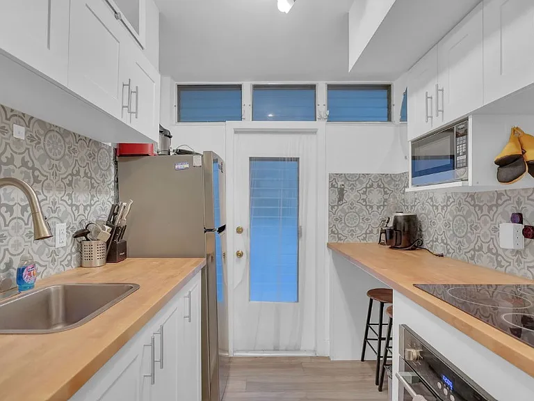 1400 Avenida Pennsylvania #15 — Photo 10