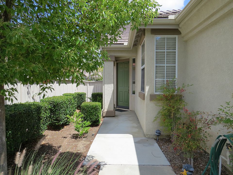 1st image of 28966 Lake Fork Dr