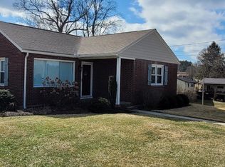 586 Sterling Dr, Sarver, PA 16055