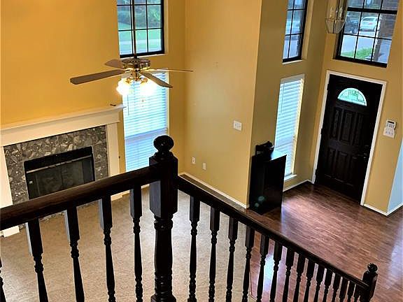 5th image of 733 Ashford Dr