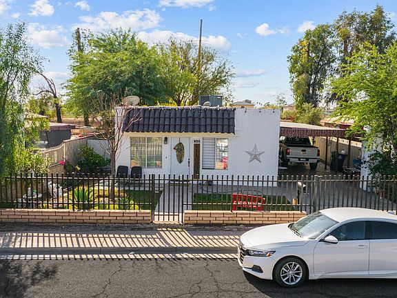 3rd image of 248 Hernandez St