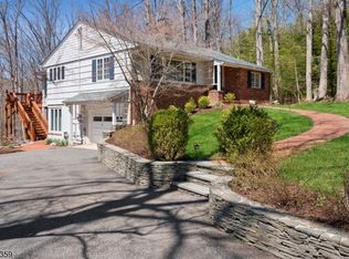 12 Primrose Trl, Morristown, NJ 07960