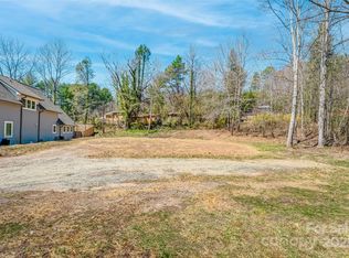 999 Fisher Rd #7B, Brevard, NC 28712