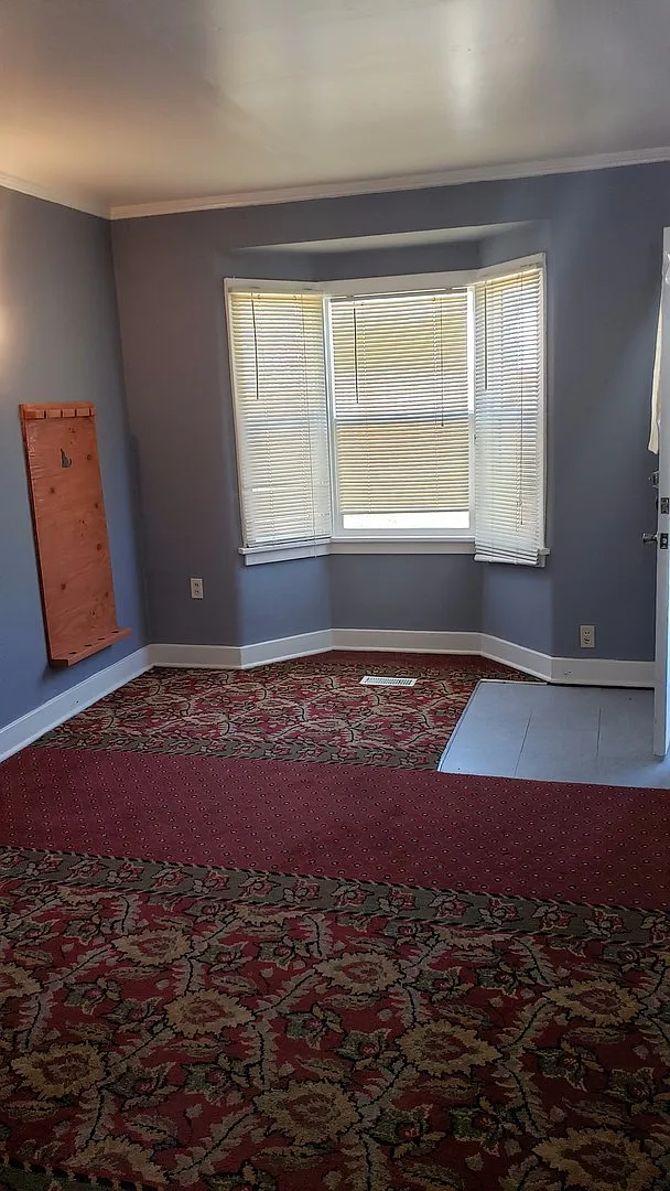 821 8th street — Photo 2