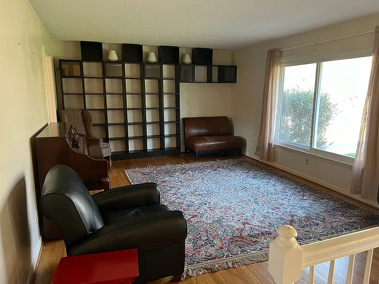 708 Austin Ave — Photo 5