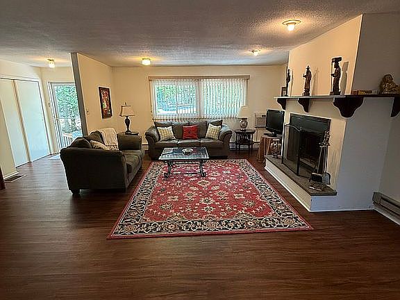 4th image of 14 Essex St