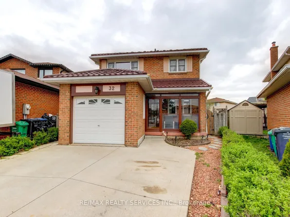 32 Helios Pl, Brampton, ON L6Z 2B2