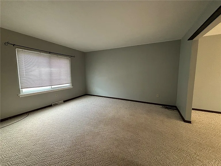 3204 Camberly Dr — Photo 18