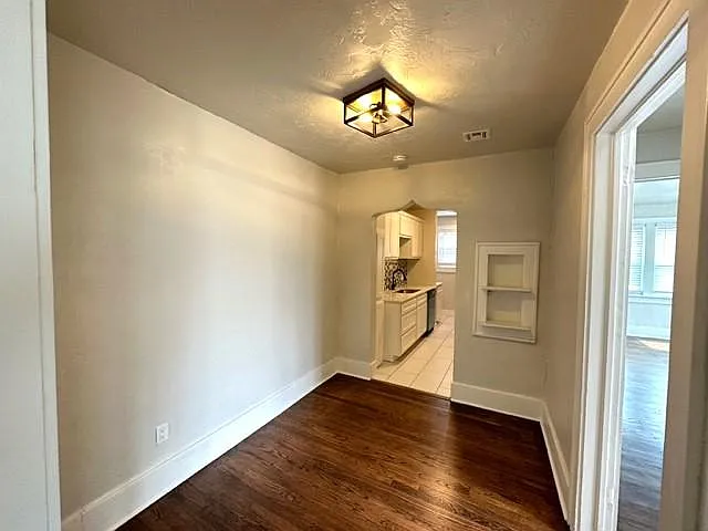 2905 NW 19th St — Photo 5