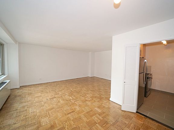 5th image of 444 E 82nd St APT 10J