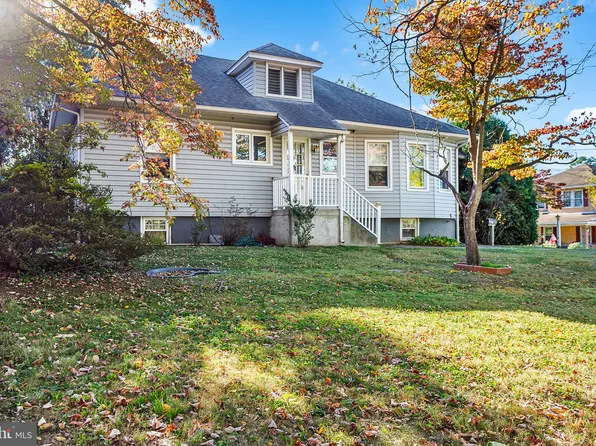 204 Water St, Ridley Park, PA 19078