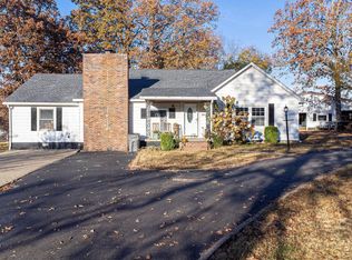 4559 Contest Rd, Paducah, KY 42001